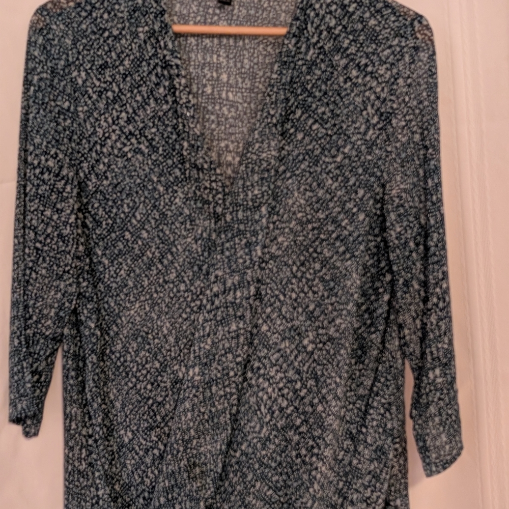 Banana Republic Monochrome Textured Blouse